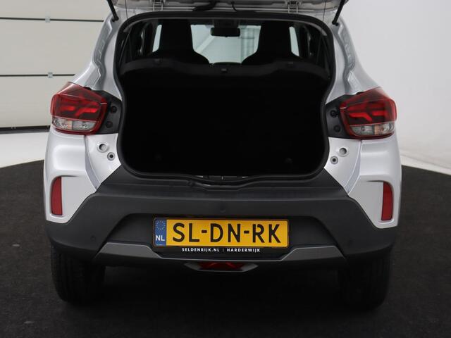 Dacia Spring 65 Extreme 27 kWh | SOH 94,3% | Leder | Camera | Carplay | Airco | Speedlimiter | Bluetooth | Parkeerhulp