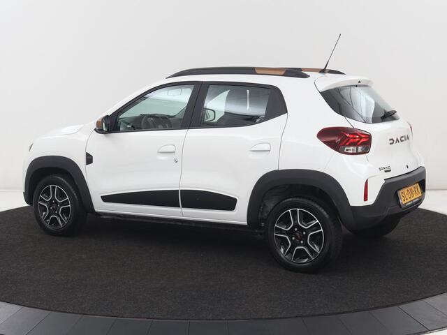 Dacia Spring 65 Extreme 27 kWh | SOH 94,5% | Leder | Camera | Carplay | Airco | Speedlimiter | Bluetooth | Parkeerhulp