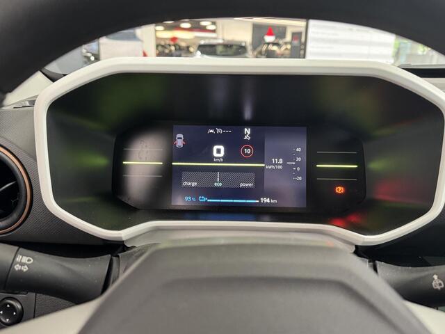 Dacia Spring Extreme 100 27,5 KwH | DEMO | Navigatie | Airco |