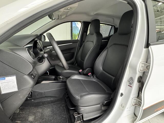 Dacia Spring Expression 27 kWh | SOH 95% | Achteruitrijcamera | Navigatie | Apple CarPlay / Android Auto | DAB+ |