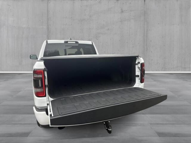 Dodge 1500 Ram 5.7 V8 4x4 Crew Cab SPORT GT | Incl LPG | Trekhaak 13-polig | Bedcover | Adaptive cruise | PANORAMADAK| | NIEUWE AUTO | Geheel rijklaarprijs | DIRECT RIJDEN |