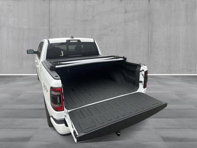 Dodge 1500 Ram 5.7 V8 4x4 Crew Cab SPORT GT | Incl LPG | Trekhaak 13-polig | Bedcover | Adaptive cruise | PANORAMADAK| | NIEUWE AUTO | Geheel rijklaarprijs | DIRECT RIJDEN |