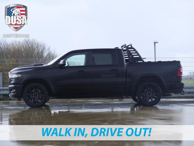 Dodge 1500 RAM | Laramie | Night Edition | 3.0L I6 Hurricane | Crew Cab | 4X4 | Panorama | Niveau regeling | 14,4-inch Touchscreen | Passenger Display Meerprijs extra opties / Accessoires zoals Deksel, Backflip, Fenders, wraps, Stripings etc