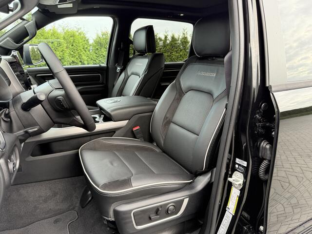 Dodge 1500 Ram 3.0 420 PK LARAMIE PREMIUM / HURRICANE / 2025 MODEL / NIGHT EDITION / LUCHTVERING / PANO / 360 CAMERA / TREKHAAK / 3500 KG AHG
