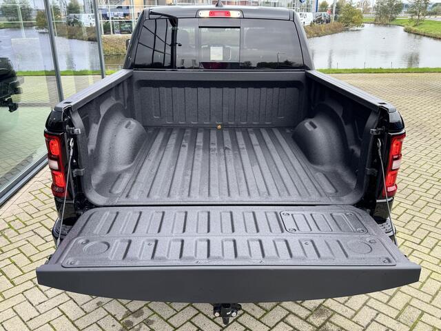 Dodge 1500 Ram MY25 Laramie Night 3.0L Hurricane | Pano | H&K | Passenger Screen
