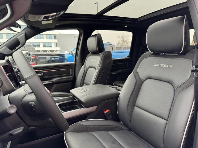 Dodge 1500 Ram MY25 Laramie Night 3.0L Hurricane | Pano | H&K | Passenger Screen