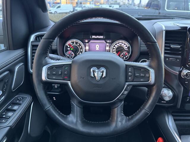 Dodge 1500 Ram Laramie Night | Pano | H&K | Uitlaatklep