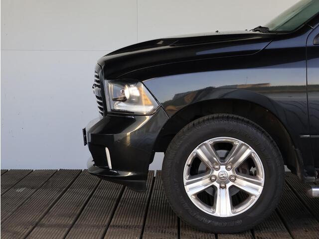 Dodge 1500 Ram 5.7 V8 4x4 Crew Cab 5'7 Sport