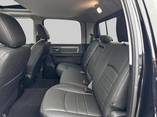 Dodge 1500 Ram 5.7 V8 Crew Cab 5'7 | LPG | Trekhaak | Tonneau cover | Kantel schuifdak | Leren bekleding| Geheel rijklaar incl. Garantie