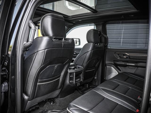 Dodge 1500 Ram Limited Night Desert Storm | 5.7L HEMI V8 4x4 Crew Cab