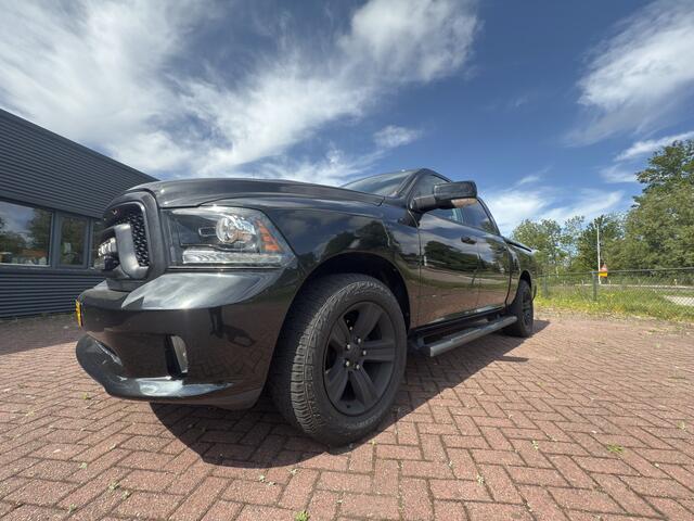 Dodge 1500 Ram 5.7 V8 4x4 Crew Cab 5'7 Sport