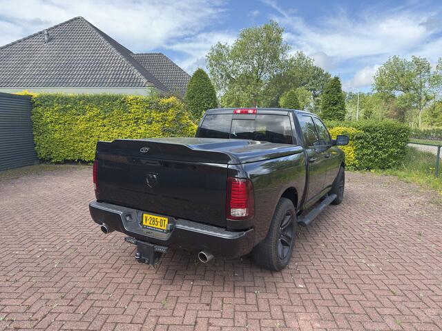 Dodge 1500 Ram 5.7 V8 4x4 Crew Cab 5'7 Sport