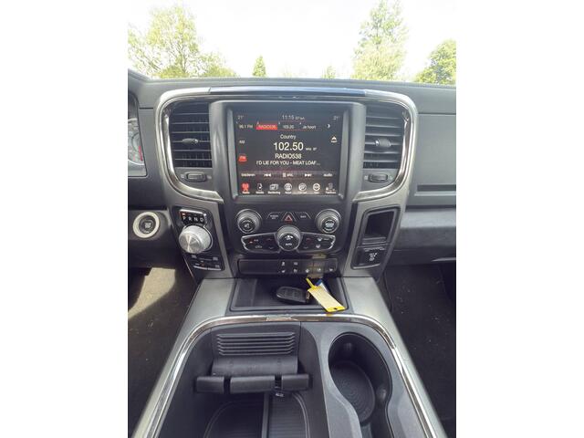 Dodge 1500 Ram 5.7 V8 4x4 Crew Cab 5'7 Sport