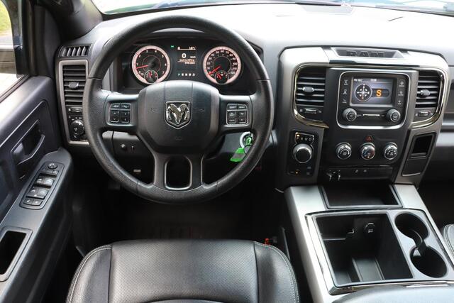 Dodge 1500 Ram 5.7 V8 4x4 Quad Cab Sport | Leder | Camera | Trekhaak | 20'' | Airco | Cruise control | LPG 122 liter | LED verstraler | Bluetooth | Side-Bars