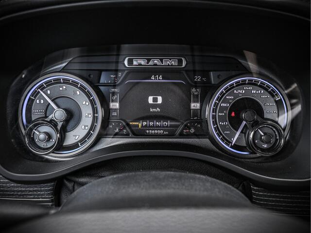 Dodge 1500 Ram Limited | 5.7L HEMI V8 400PK | Full Option! | Luchtvering