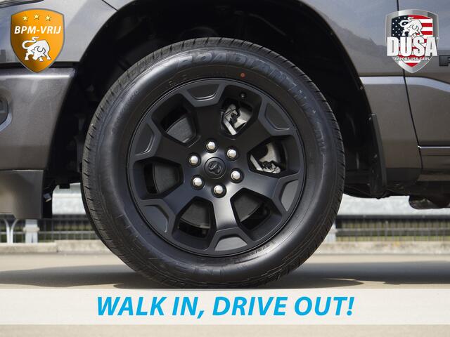 Dodge 1500 Ram | | Big Horn | Night | Final V8 Edition | 4x4 | Crew Cab | Panorama dak | Night edition | INCL BPM-VOORDEEL Getoonde accessoires zijn verkrijgbaar tegen meerprijs