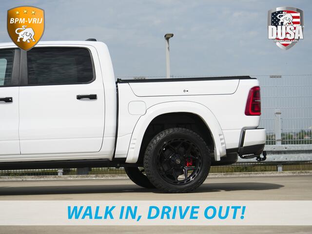 Dodge 1500 RAM | | Limited | Night | 3.0L Twin-Turbo I6 | High Output | Autumn Topdeals | Passenger Display | Trekhaak | LPG | RAMBOX Getoonde accessoires zijn verkrijgbaar tegen meerprijs