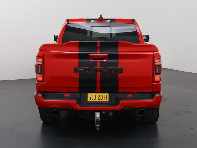 Dodge 1500 Ram 5.7 V8 4x4 CREW CAB | LARAMIE | PRINS LPG | 3500 KG TREKHAAK | BED COVER | NAVIGATIE | CAMERA | STOELVERWARMING | STOELVENTILATIE | STUURWIELVERWARMING | SPORT | CRUISE CONTROL | UITLAAT KLEPPEN SYSTEEM