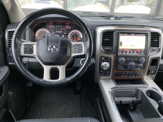 Dodge 1500 Ram 5.7 V8 4x4 Crew Cab 5'7 Laramie LUCHTVERING BENZINE 1ste EIG. NAVI BTW 20" 45DKM!