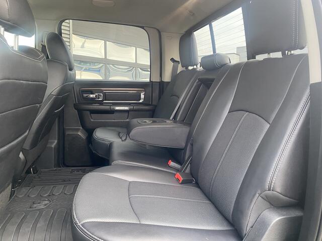 Dodge 1500 Ram 5.7 V8 4x4 Crew Cab 5'7 Laramie LUCHTVERING BENZINE 1ste EIG. NAVI BTW 20" 45DKM!