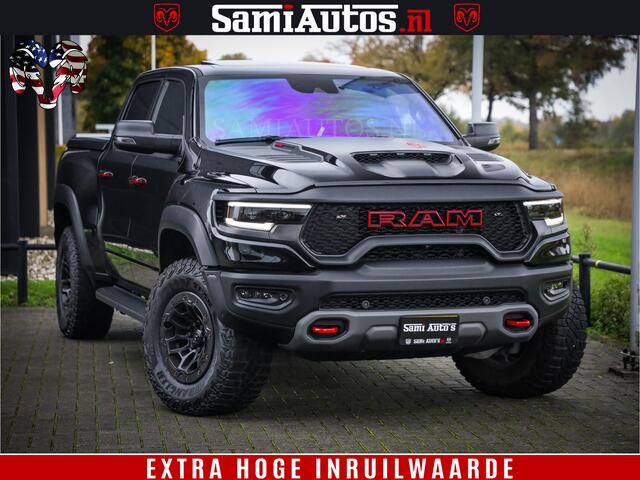 Dodge 1500 RAM TRX 702 PK 6.2 V8 | RED LINE | HELLCAT | RODE STIKSELS | BOM VOL | 4x4 Crew Cab | DUBBELE CABINE DC | 5 PERSOONS | DIAMOND BLACK PEARL | EERSTE EIGENAAR | TOP STAAT |