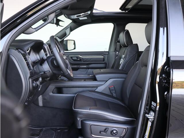 Dodge 1500 Ram 540 pk HO Crew Cab Limited Night | BPM vrij | 540 PK | Pano Dak | LPG | Luchtvering |