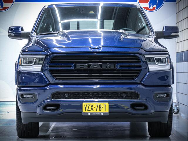 Dodge 1500 Ram Laramie | 5.7L HEMI V8 4x4 Crew Cab