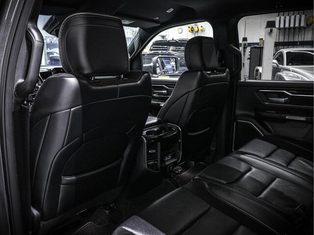 Dodge 1500 Ram Laramie | 5.7L HEMI V8 4x4 Crew Cab