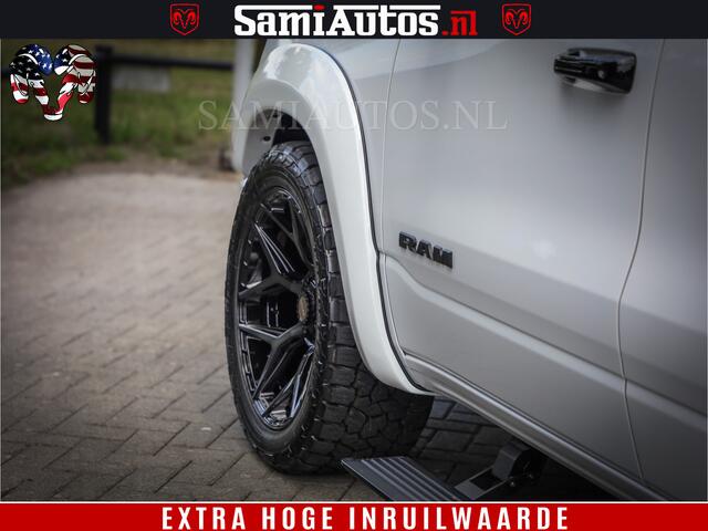 Dodge 1500 Ram Limited Night | 5.7 V8 Hemi Full Option | Comfortabele Dubbele Cabine met Royale 5 Zitplaatsen | De Meest Luxe en Volle Pick-Up in zijn Klasse | BPM vrij | Nu Leverbaar uit Voorraad | Voorraad Nr v45lpr
