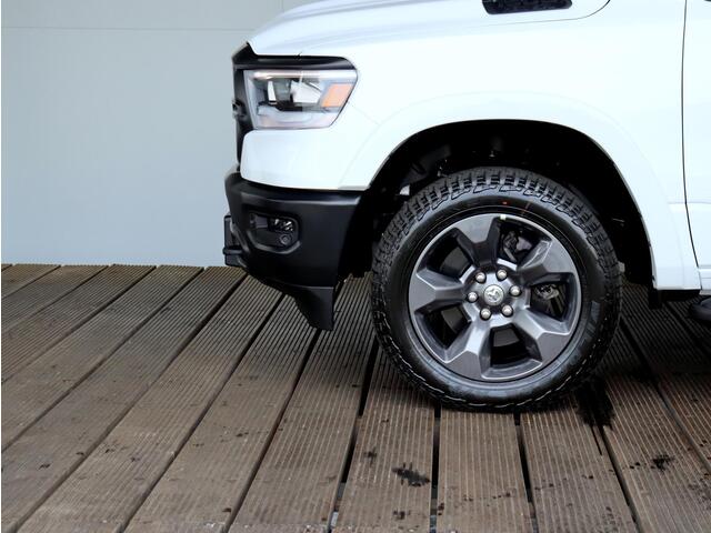 Dodge 1500 Ram 5.7 V8 4x4 Crew Cab | LPG | Groot Navi | Groot Pano | Trekhaak