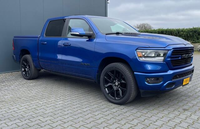 Dodge 1500 RAM 5.7 V8 4X4 SPORT NIGHT! 360CAM STEPS