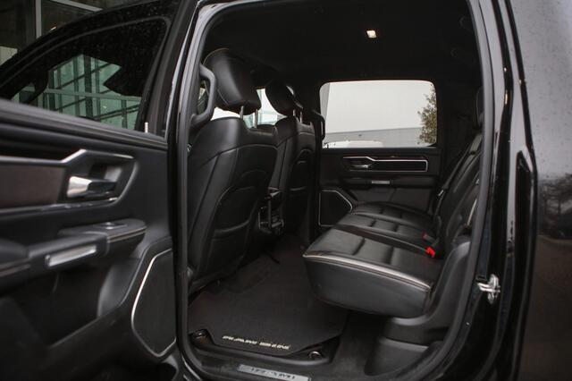 Dodge 1500 Ram 5.7 V8 4x4 CC Laramie |