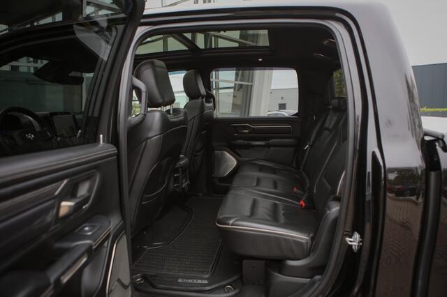 Dodge 1500 Ram 5.7 V8 4x4 CC Limited | WideBody | Night Edition | Pano