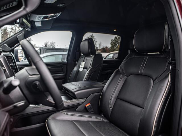 Dodge 1500 Ram Crew Cab Limited Night Edition 12" | Luchtvering | Head-up