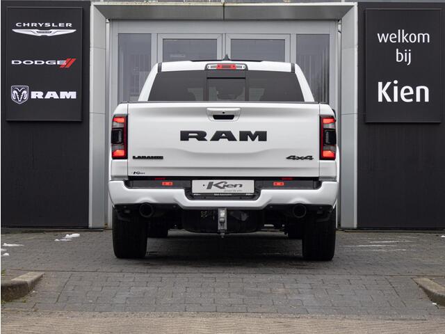 Dodge 1500 Ram 5.7 V8 4x4 Crew Cab Laramie Night | Luchtvering | Elektrische side steps |