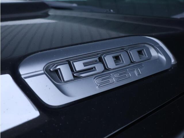 Dodge 1500 Ram 3.0 Hurricane 4x4 Crew Cab Bighorn Night Edition | Groot navi | Adaptive CC |