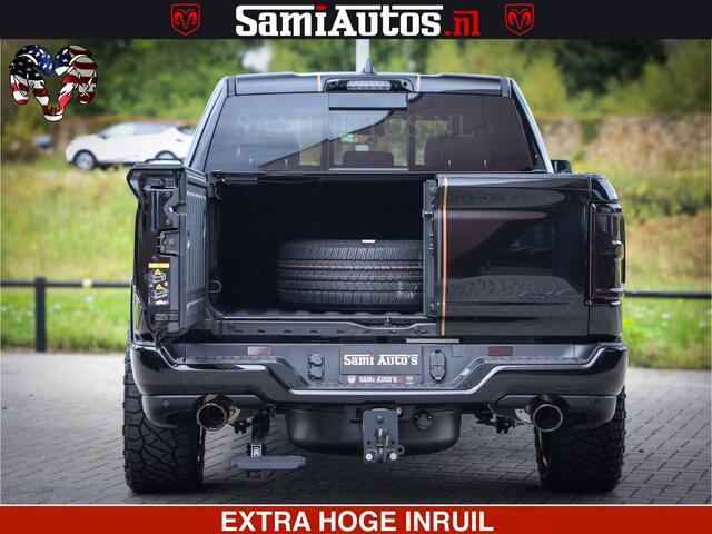 Dodge 1500 Ram Limited Night H.O 540HP 706Nm | Massage + Full Option | De Meest Luxe en Volle Pick-Up in zijn Klasse | Comfortabele Dubbele Cabine met Royale 5 Zitplaatsen | BPM vrij | Nu Leverbaar uit Voorraad | Voorraad Nr 2338 - 5404