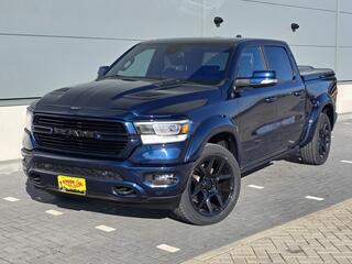 dodge-1500-ram-laramie-4x4-crew-cab
