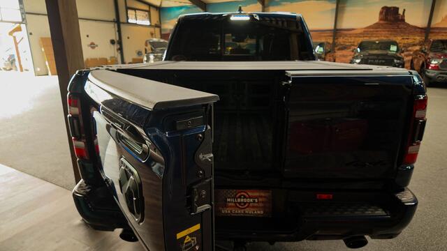 Dodge 1500 Ram 5.7 V8 4x4 Limited | LPG | Lucht vering | Stoel verwarming/verkoeling | Dealer onderhouden | Pano |