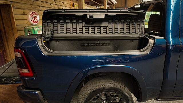 Dodge 1500 Ram 5.7 V8 4x4 Limited | LPG | Lucht vering | Stoel verwarming/verkoeling | Dealer onderhouden | Pano |