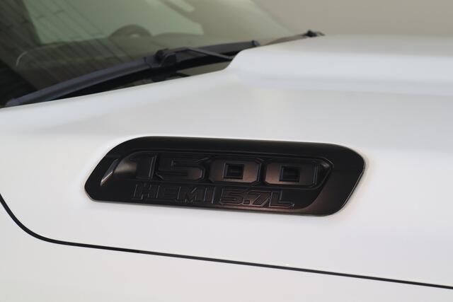 Dodge 1500 Ram 5.7 V8 4x4 Crew Cab Big Horn - NL- Auto!! Stoel+stuurverw I Pano I Guerrilla Bypass