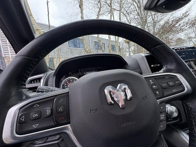 Dodge 1500 Ram 4X4 LARAMIE NIGHT EDITION 5.7 V8 4x4 LPG