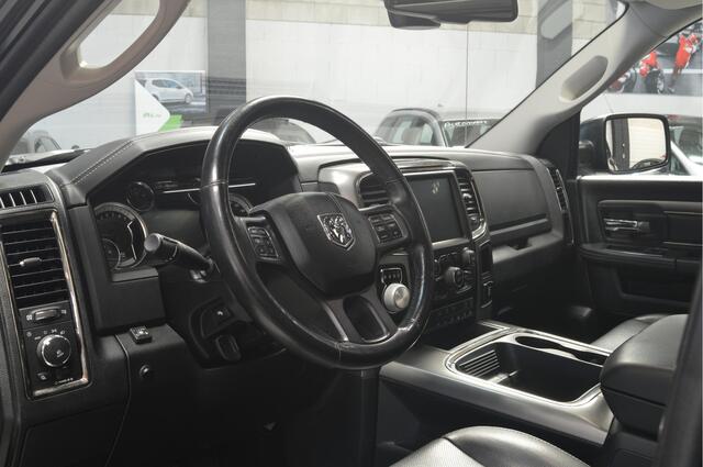 Dodge 1500 Ram 5.7 V8 4x4 Quad Cab 6'4 Sport // LEDER // NAVI // CAMERA // TREKHAAK // SCHUIFDAK // CLIMA //