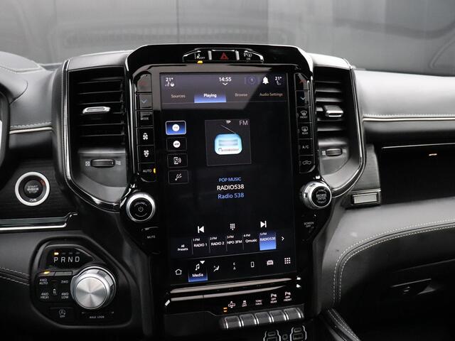 Dodge 1500 Ram 5.7 V8 4x4 Crew Cab Limited | PANO-DAK | HEAD-UP | LUCHTVERING | TREKHAAK | RAM BOX | STOELVERK. | CAMERA | NAVI | CRUISE | H&K |