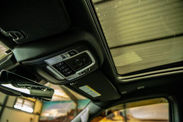 Dodge 1500 Ram 5.7 V8 4x4 Crew Cab Limited | LPG | Lucht vering | Stoel verwarming/verkoeling | Pano |