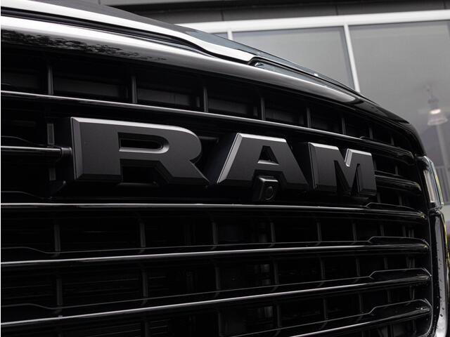Dodge 1500 5.7 V8 4x4 Crew Cab Laramie Laramie | Pano | Passenger display | Stoelverwarming & ventilatie | ACC
