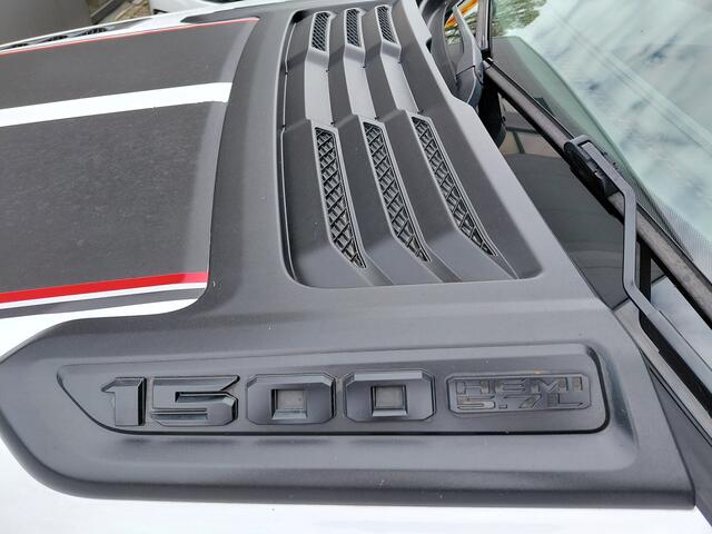 Dodge 1500 Ram 5.7 V8 4x4 Crew Cab Longhorn /HEMI/REBEL