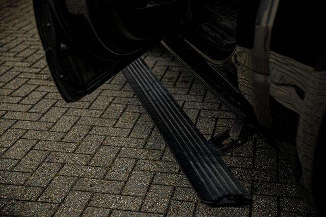 Dodge 1500 Ram 5.7 V8 4x4 Crew Cab 5'7 Laramie Level 2 | luchtvering | panoramadak |