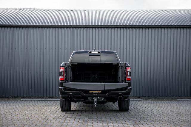 Dodge 1500 Ram 1500 LIMITED 5.7L V8 | 1e Eigenaar | Head up | Luchtvering | Rambox | Split Tailgate | Pano | Harman / Kardon