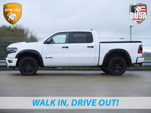 Dodge 1500 RAM | Limited | 5.7 V8 | HEMI | Night Edition | Panorama dak | Luchtvering | BPM-VRIJ | Bright white Getoonde accessoires zijn verkrijgbaar tegen meerprijs